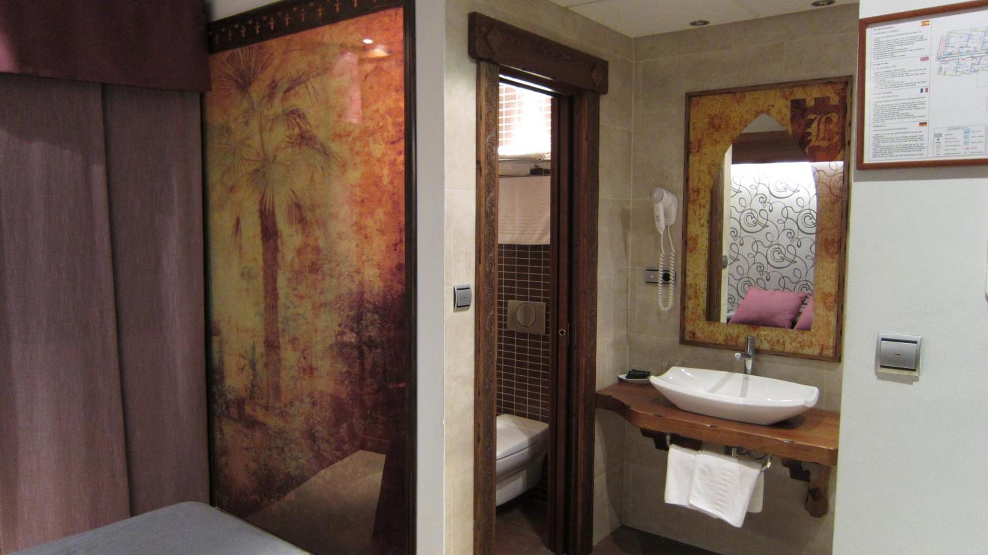 Hotel La Brasa Vélez de Benaudalla 외부 사진